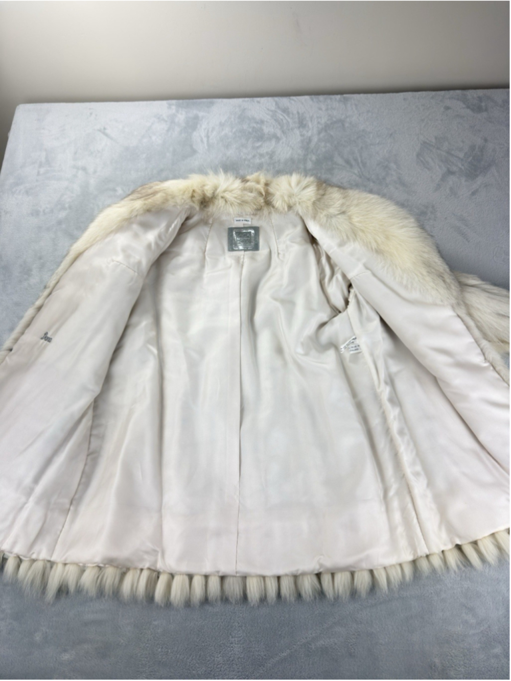 Vintage Saga Fox Finland Real Blue Fox Fur Coat Women Size Medium Made In Korea - Picture 4 of 16